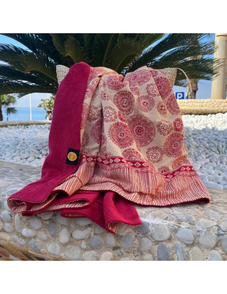 Serviette de plage éponge & Batik Aztec Red