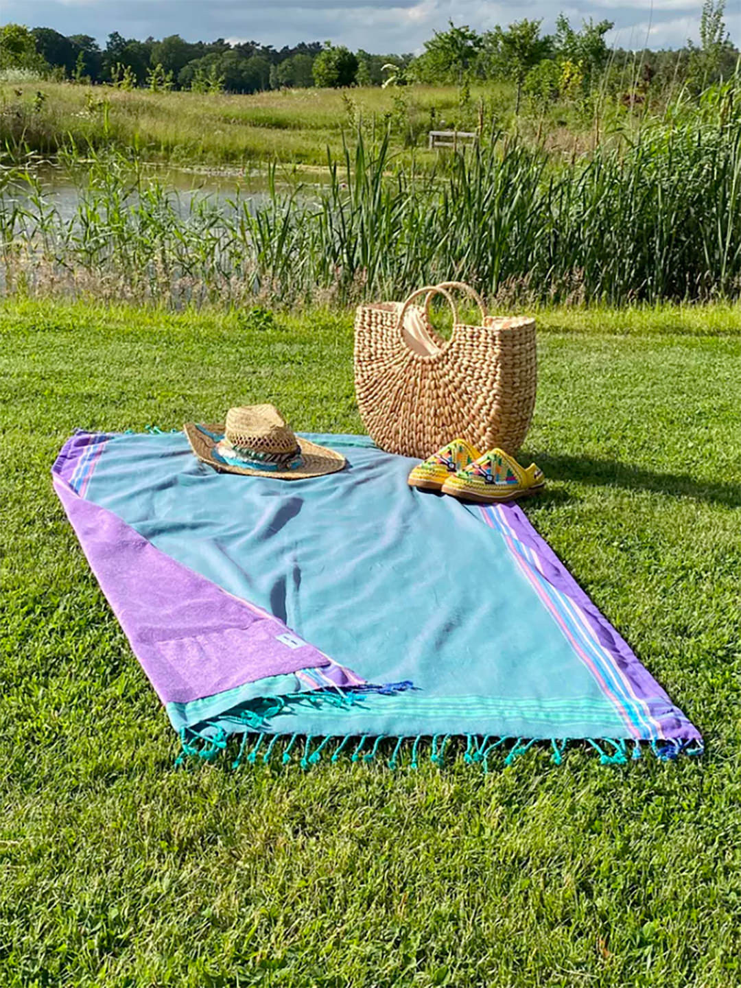 Serviette de plage éponge & Kikoy Kilima